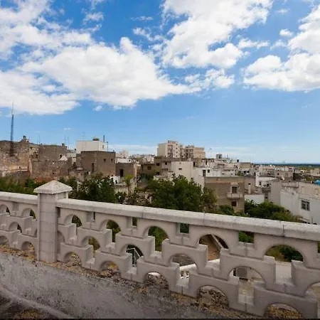 Casa Vittorio Veneto Terrazza Nel Centro Storico Carovigno